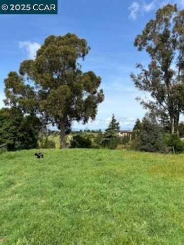 209 N Rancho Pl, Pinole, CA 94803