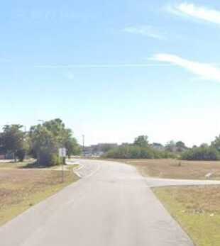503 NE 7th Pl, Cape Coral, FL 33909