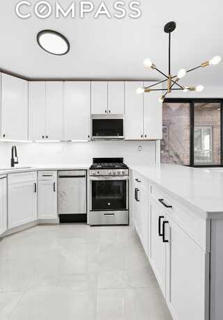 181 Seventh Avenue, New York, NY 10011