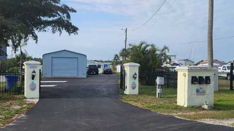 3302 W Shell Point Rd, Ruskin, FL 33570