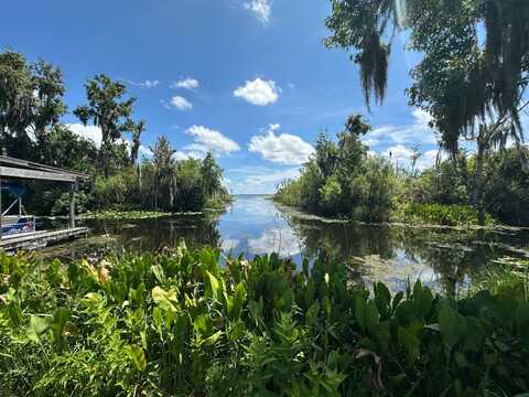 5512 Big Bass Lane, Fruitland Park, FL 34731