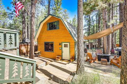 433 Sugarloaf Boulevard, Big Bear City, CA 92314
