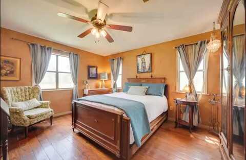 3809 N State Hwy 16, Fredericksburg, TX 78624