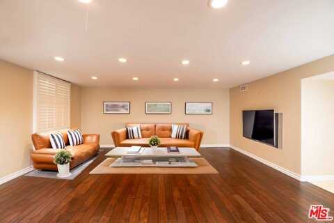 5301 Balboa Blvd, Encino, CA 91316