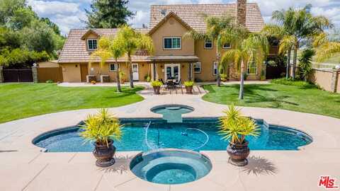 39570 Calle Anita, Temecula, CA 92592