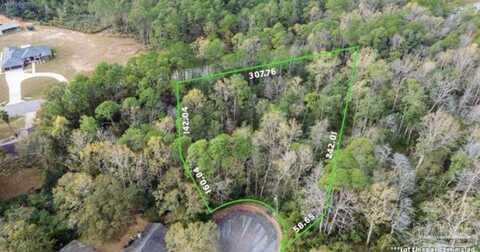 1501 Silver Ridge Dr, Cantonment, FL 32533