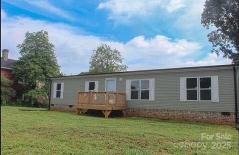 3925 Taylorsville Highway, Statesville, NC 28625