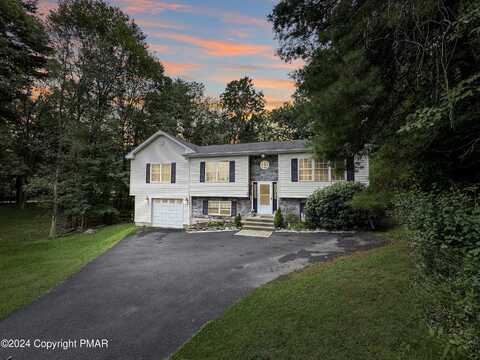 228 Wilbur Bloom Boulevard, East Stroudsburg, PA 18302