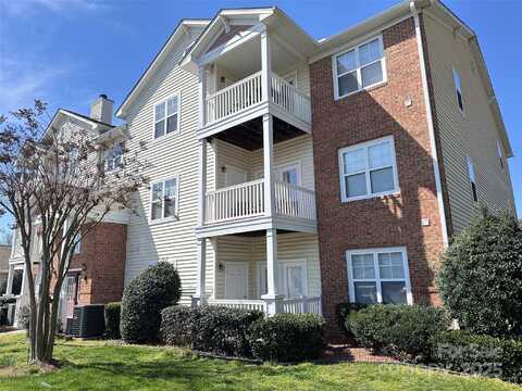10720 Hill Point Court, Charlotte, NC 28262