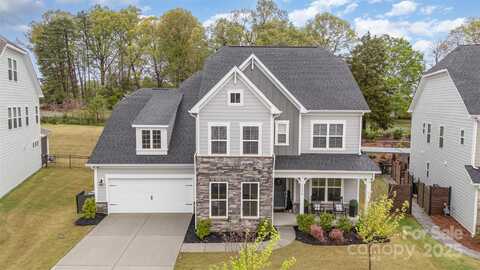 15230 Ravenall Drive, Huntersville, NC 28078