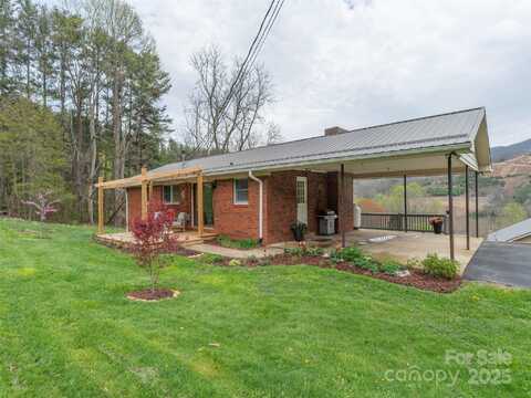 440 Big Cove Road, Waynesville, NC 28786