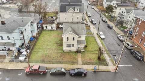 1147 Pembroke Street, Bridgeport, CT 06608