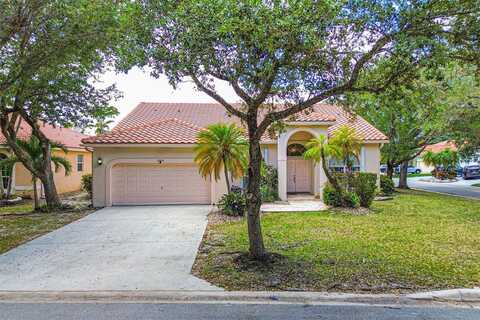 5374 NW 57th Ave, Coral Springs, FL 33067