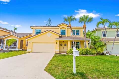 18082 Clear Brook Cir, Boca Raton, FL 33498