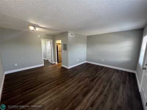2605 NW 135th St, Miami, FL 33167
