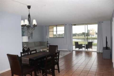 3150 W Rolling Hills Cir, Davie, FL 33328
