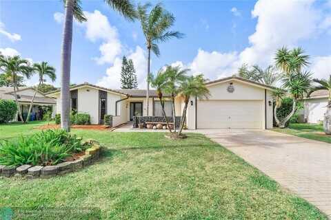 1024 NW 83rd Dr, Coral Springs, FL 33071