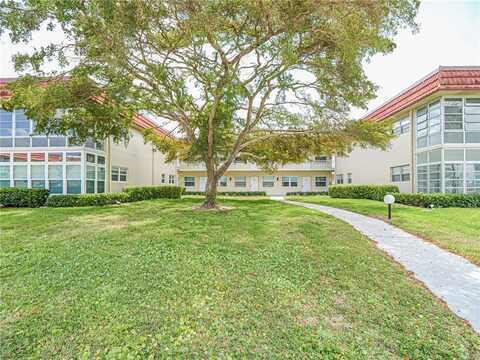 41 Woodland Drive, Vero Beach, FL 32962