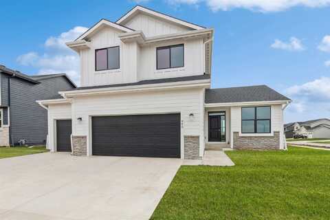1018 Willow Valley Drive, Norwalk, IA 50211