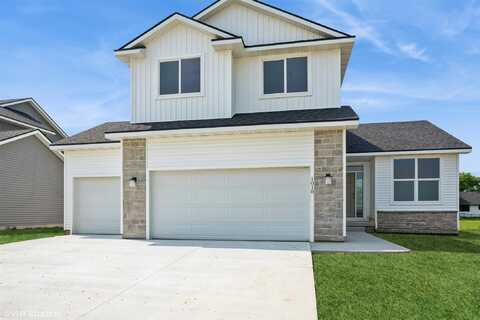 1018 Willow Valley Drive, Norwalk, IA 50211