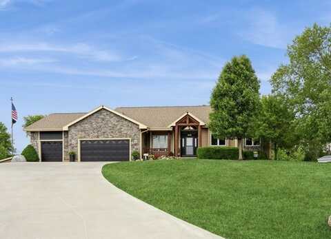 8091 NE 30th Place, Altoona, IA 50009