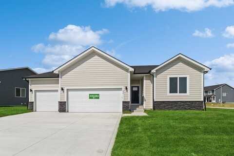 395 NW Compass Avenue, Waukee, IA 50263