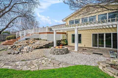 1220 Glenwood Park Drive, Elkhart, IN 46514