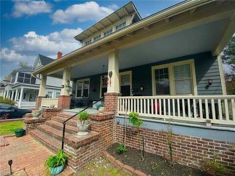 118 S Broad Street, Suffolk, VA 23434