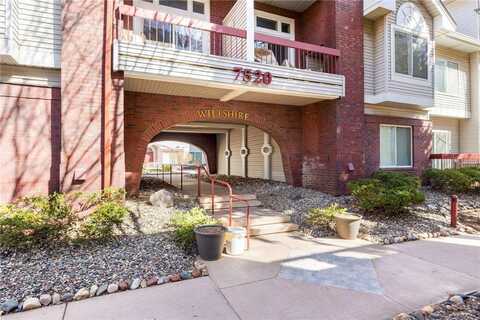 7520 Edinborough Way, Edina, MN 55435