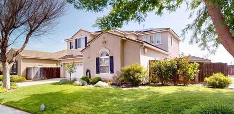 1051 Coventry Avenue N, Clovis, CA 93611