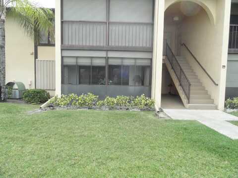 827 Sky Pine Way, Greenacres, FL 33415