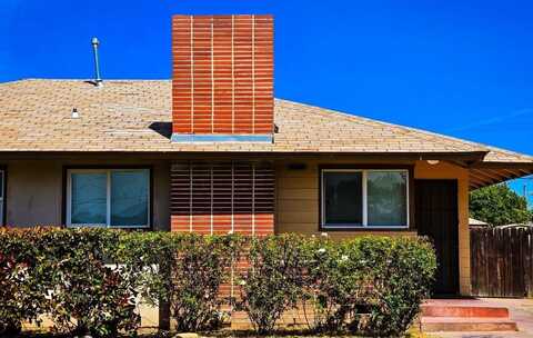 1206 Normal W, Fresno, CA 93705