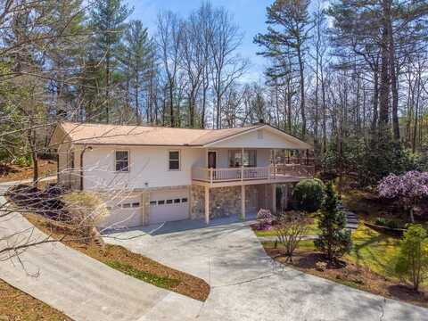 311 Winding Way Drive, Franklin, NC 28734