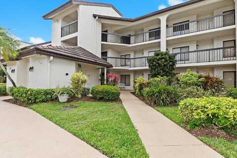 5380 Cedar Lake 304 Drive, Boynton Beach, FL 33437