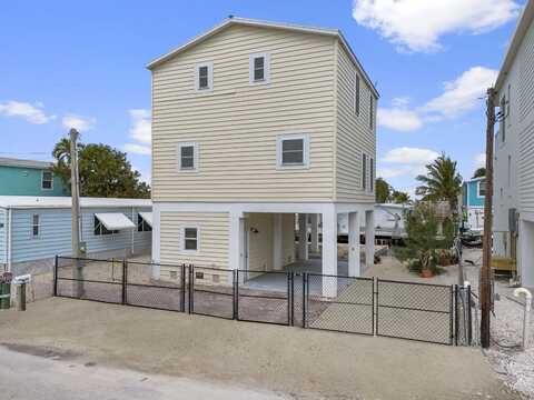 215 Allen Avenue, Key Largo, FL 33037