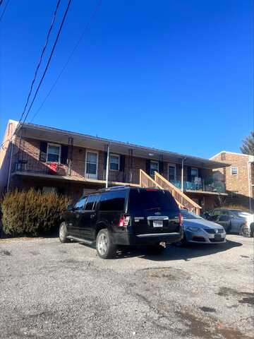 2120 Carvin ST NE, Roanoke, VA 24012