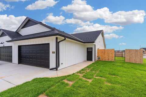 3631 W 45th St S, Wichita, KS 67217