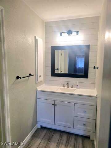 3806 Country Club Boulevard, Cape Coral, FL 33904