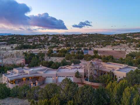 118 E Sunrise Drive, Santa Fe, NM 87506
