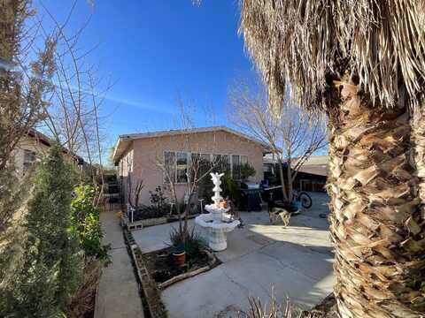 38603 Friendly Avenue, Palmdale, CA 93550