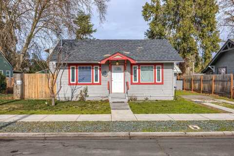 811 Taylor Street, Medford, OR 97504