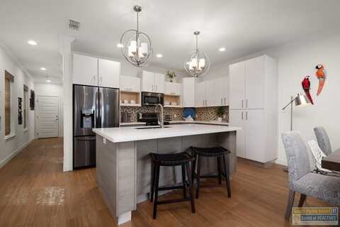 212 Acapulco St., South Padre Island, TX 78597