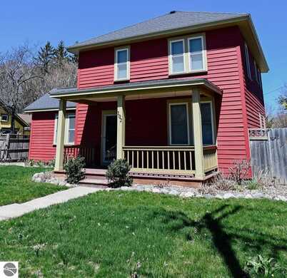 102 W Sixth Street, Northport, MI 49670