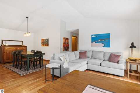 2184 Hammond Place Center, Traverse City, MI 49686