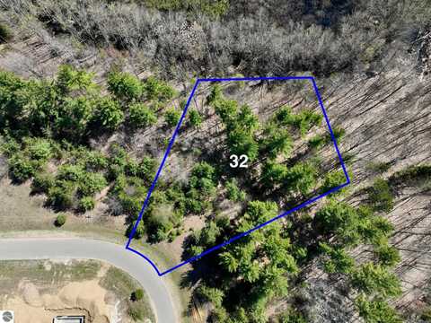 6387 Jeffrey Place, Grawn, MI 49637