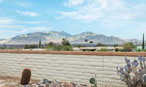 1465 W Camino Calderon, Green Valley, AZ 85622