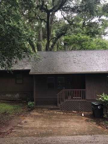 1501 Twin Lakes Circle, Tallahassee, FL 32301