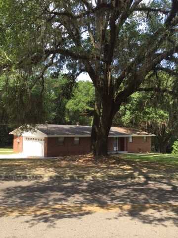 1601 Salmon Dr, Tallahassee, FL 32303