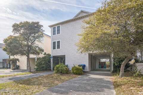421 N New River Drive, Surf City, NC 28445