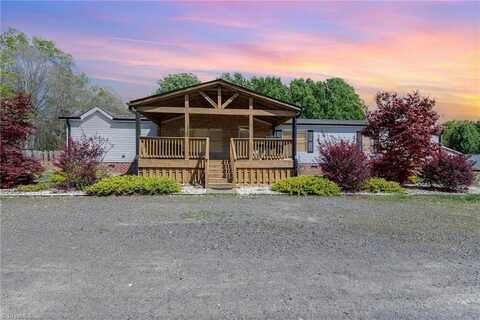 263 Gordon Drive, Advance, NC 27006